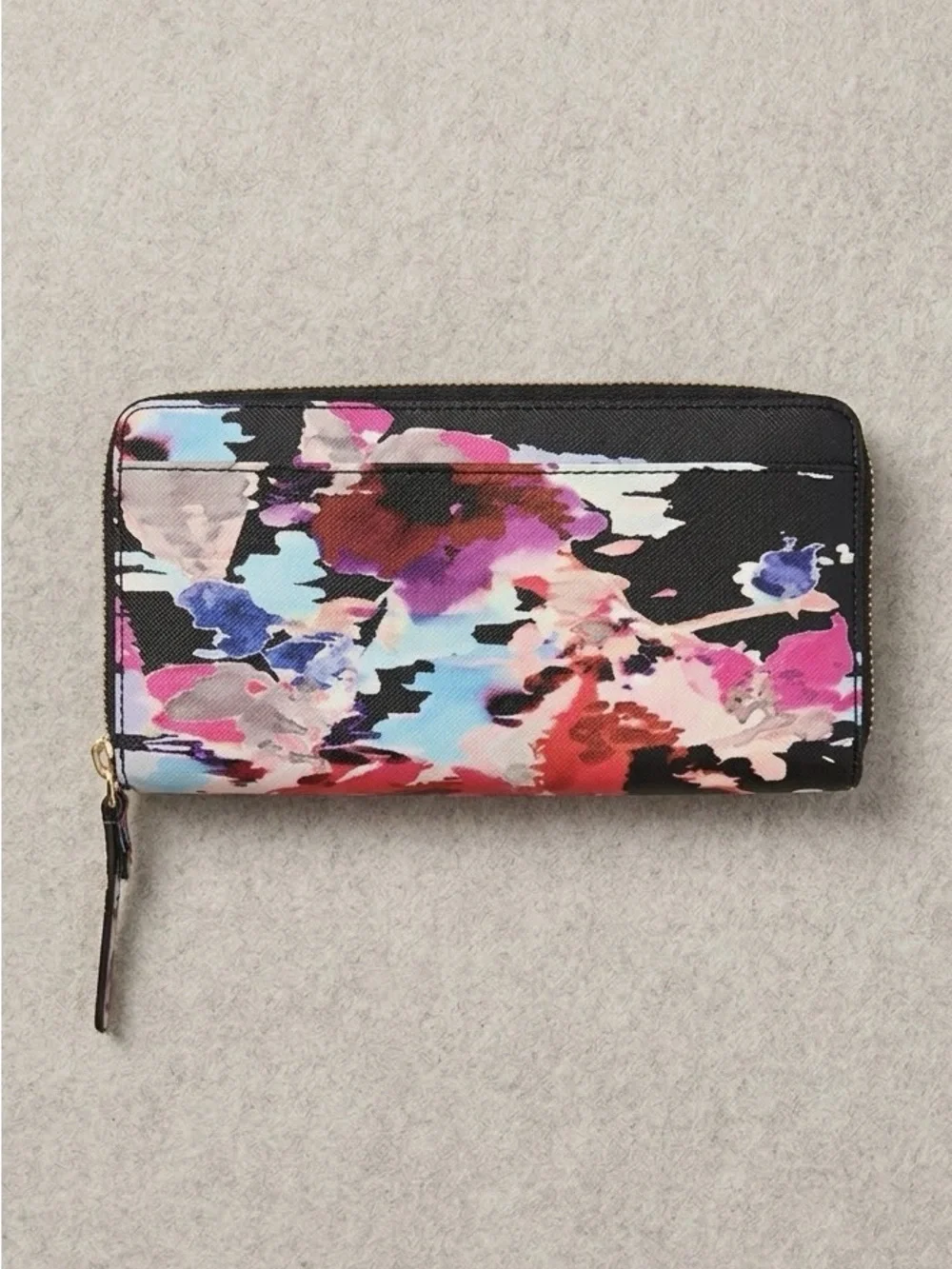 Kate Spade Laurel Way Blurry Floral Wallet EUC